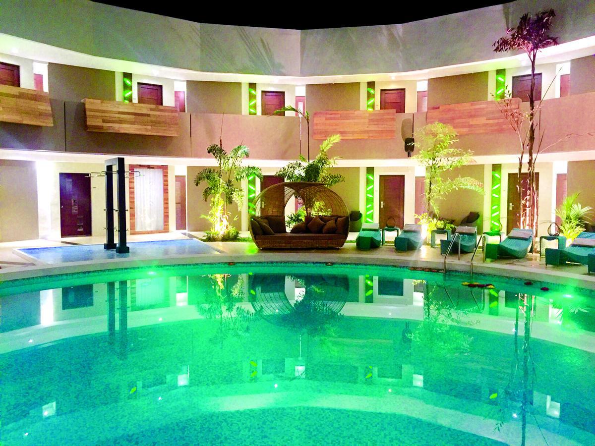 The Oriental Hotel Bataan Mariveles Exteriör bild