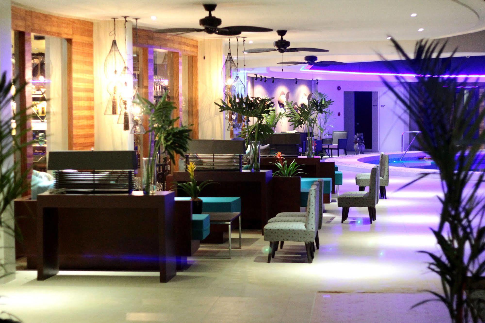 The Oriental Hotel Bataan Mariveles Exteriör bild
